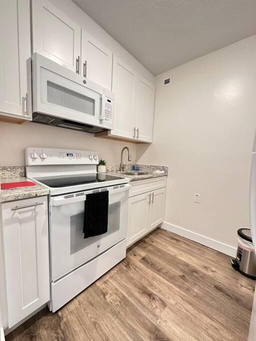 Cozy 1 Bedroom Apartment In Downtown Gadsden, Al Ngoại thất bức ảnh